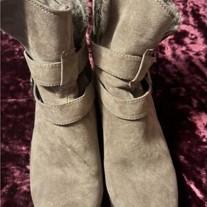 White Mountain Beige Ankle Boots with Strap